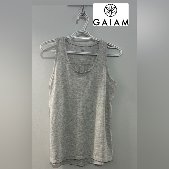 GAIAM Grey Yoga Tank SM - Picture 1 of 5